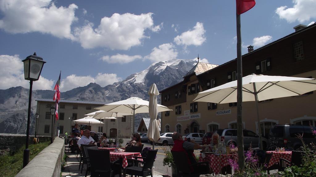 Berghotel Franzenshoehe Trafoi Exterior foto